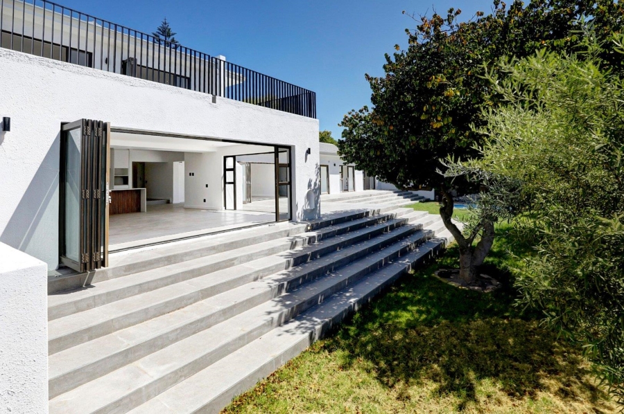 5 Bedroom Property for Sale in Welgemoed Western Cape